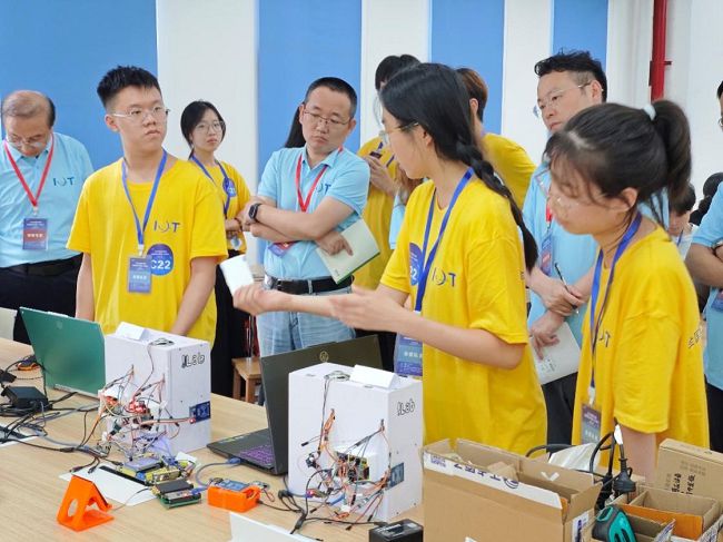 中移物联与四川大学深化合作联合推进OneOS操作系统实验课程(图3) 中移物联与四川大学深化合作联合推进OneOS操作系统实验课程(图3)
