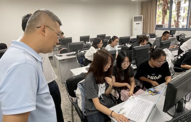 中移物联与四川大学深化合作联合推进OneOS操作系统实验课程(图2) 中移物联与四川大学深化合作联合推进OneOS操作系统实验课程(图2)