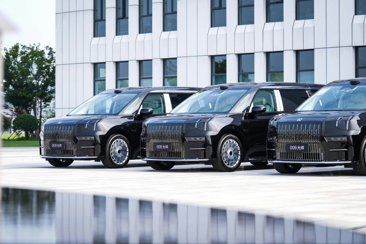 超额完成目标!吉利汽车2024年销量突破217万辆(图4) 超额完成目标!吉利汽车2024年销量突破217万辆(图4)