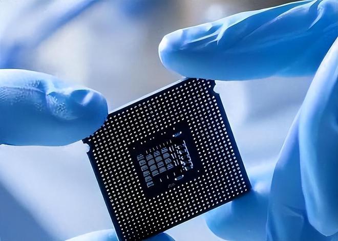 突破8000亿!中国芯片出口暴涨20%台积电:或将暂停供货(图3) 突破8000亿!中国芯片出口暴涨20%台积电:或将暂停供货(图3)